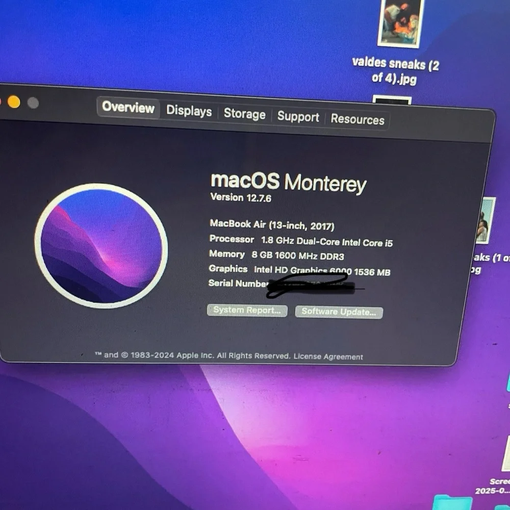 2017 macbook air 8gb 128ssd with galaxy case and charger